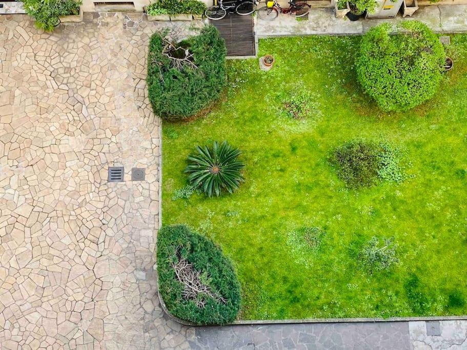 Artistic 2-bedroom Appartement Milan
